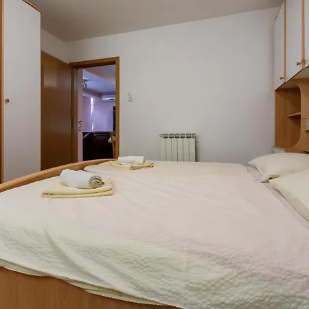 Apartamento Eni Selce