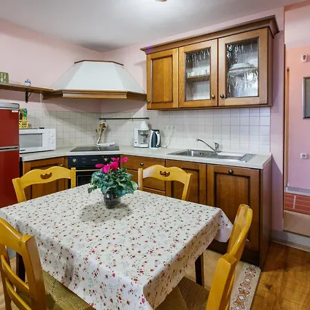 Apartamento Eni Selce