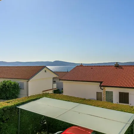 Apartment Eni *