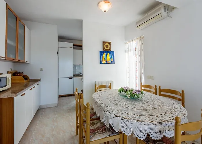 Apartman Eni *