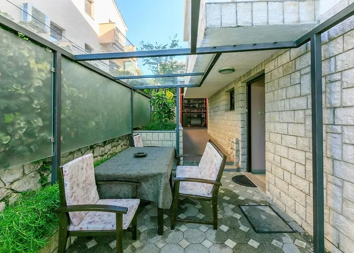 Eni Διαμέρισμα *